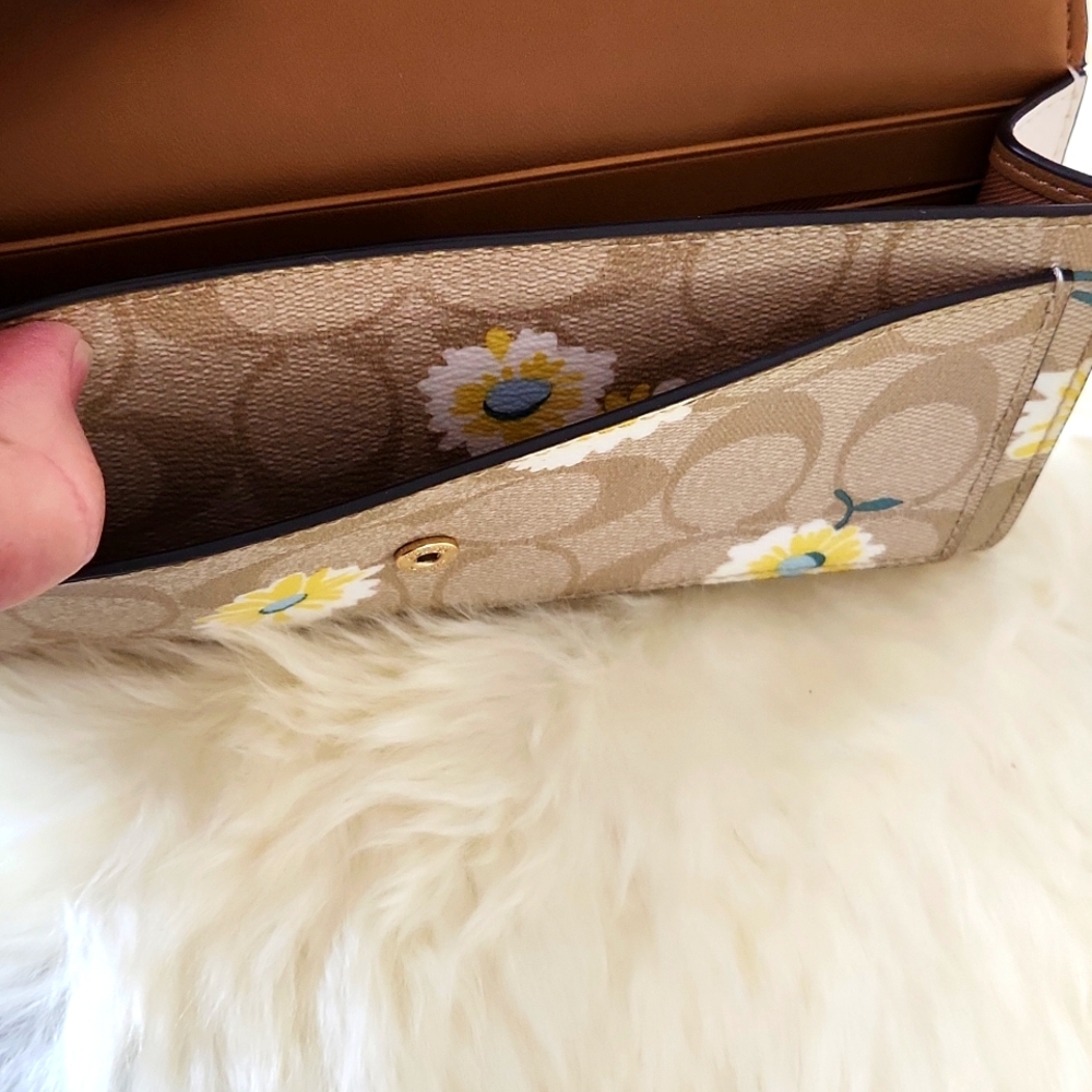 NWOT Coach Daisy Signature Khaki Long Envelope Wallet 🌼🎁 - Picture 8 of 16